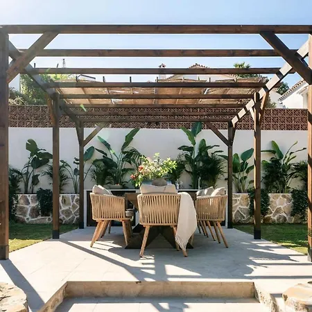 Jazmine Exquisite Oasis Nuva Andalucia Villa *