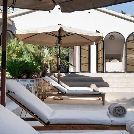 Jazmine Exquisite Oasis Nuva Andalucia Villa *