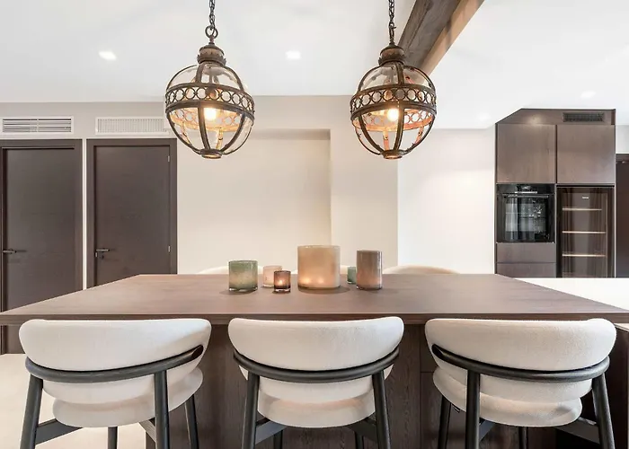 Jazmine Exquisite Oasis Nuva Andalucia Вилла *