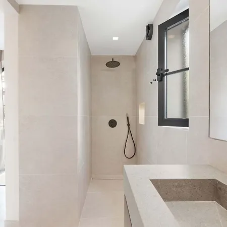 Jazmine Exquisite Oasis Nuva Andalucia Villa