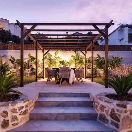 Jazmine Exquisite Oasis Nuva Andalucia Villa *