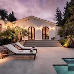 Villa Jazmine Exquisite Oasis Nuva Andalucia *